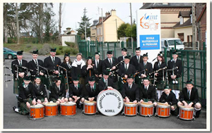 dookinella pipeband achill island 